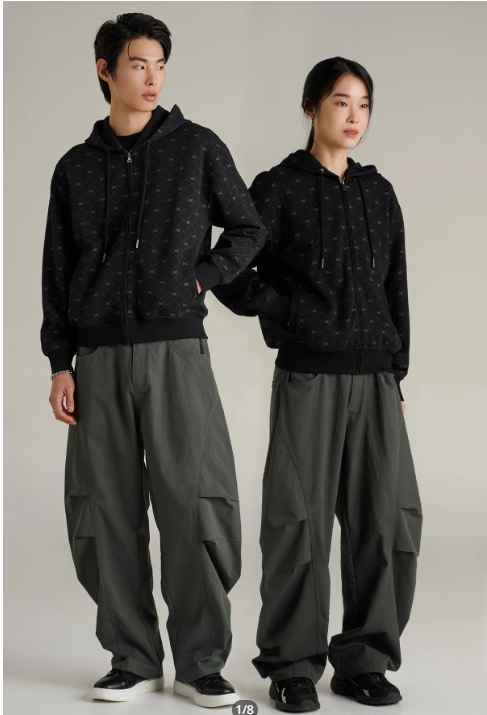Online Exclusive เสื้อกันหนาว ฮู้ดดี้ Unisex แขนยาว